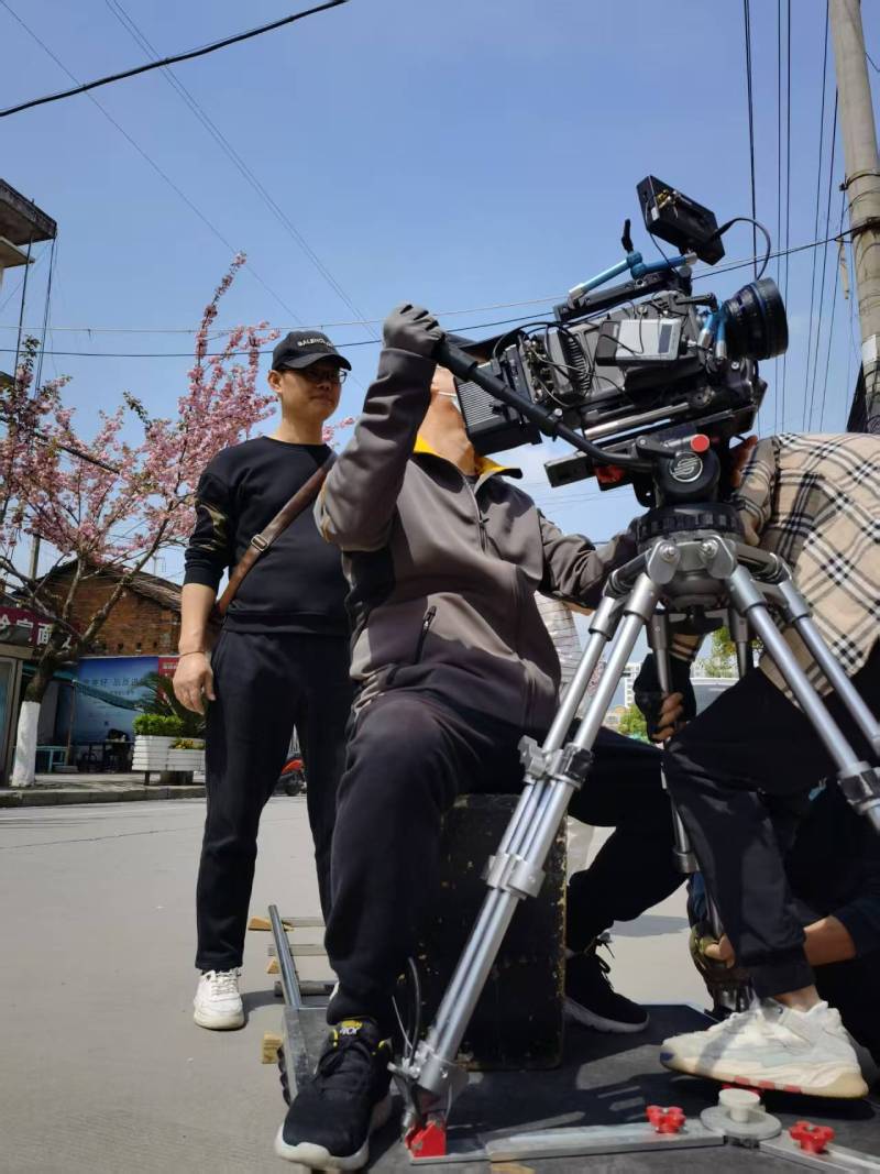 田东县广告片拍摄：快消品牌爆款之选，网感内容适配社媒传播！